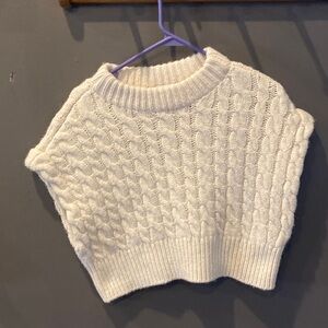 Zara size small cute crop cableknit vest great condition